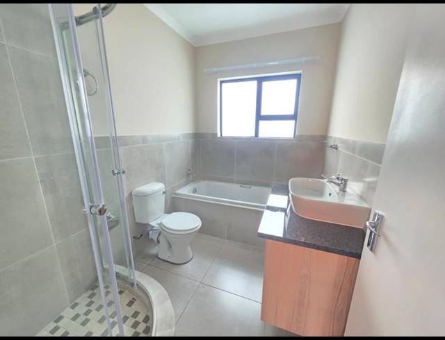 2 BEDROOM TOWNHOUSE FOR SALE IN RIVERSDALE